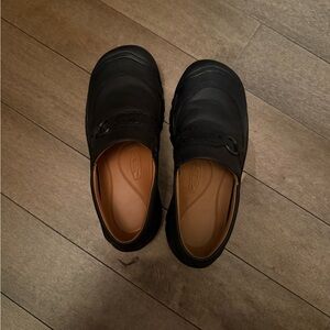 Keen Woman’s Black Loafers